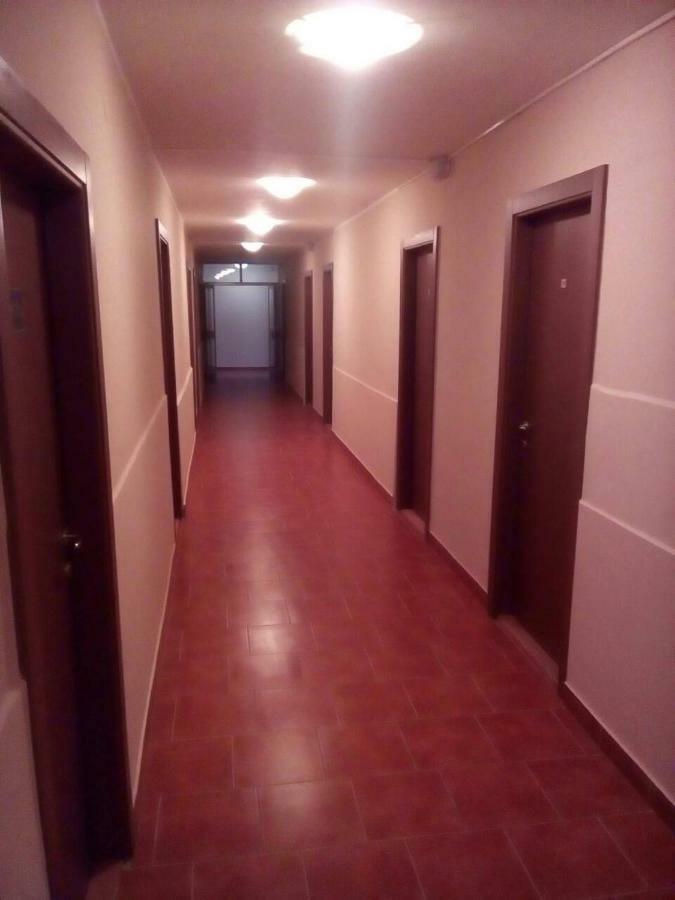 Restoran Sa Prenocistem Zitiste Exterior foto